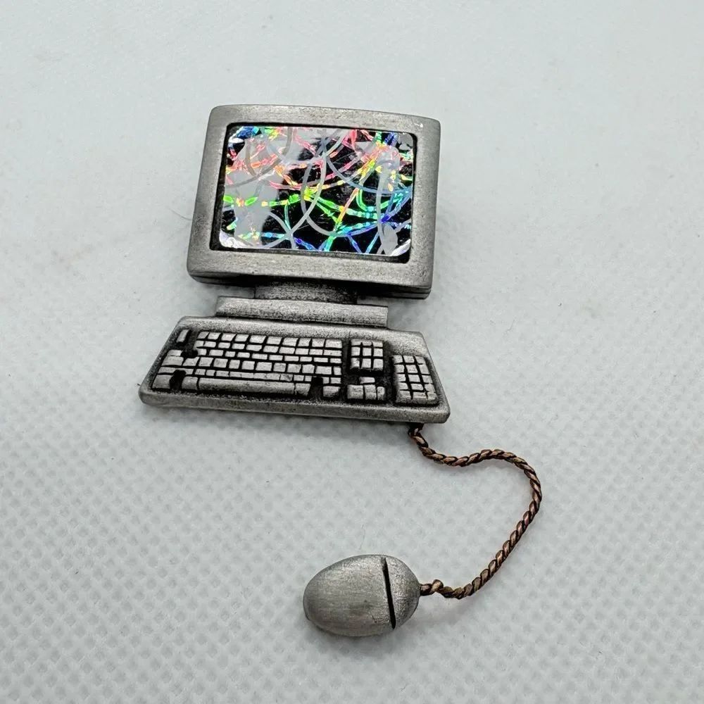JJ Vintage Computer & Mouse Brooch – Holographic Screen – Retro Tech Novelty Pin